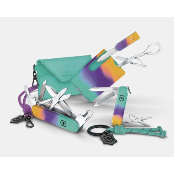 چاقو ویکتورینوکس مدل  Victorinox 1.3909E222